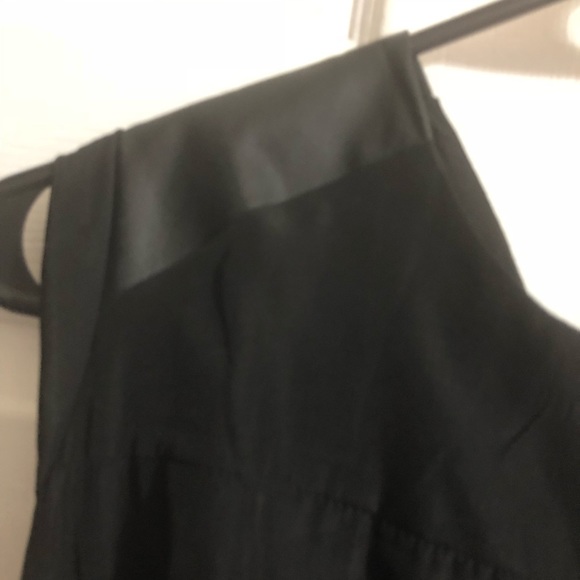 LBD - Picture 2 of 4